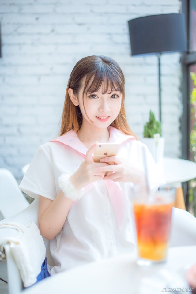 “除了他，还能有谁……”说到一半，夏侯惇突然反应过来，面色难看的看向曹操。